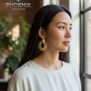 Avon Goldtone Vintage Statement Earrings